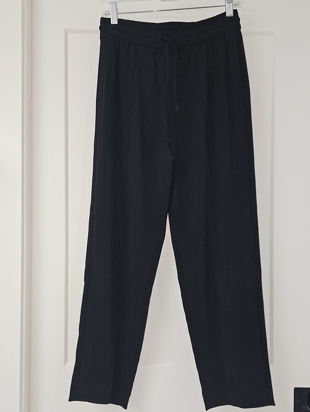 Express Womans Small Elastic-Waist Black Casual Pants, Relaxed Fit - W 28,L 26